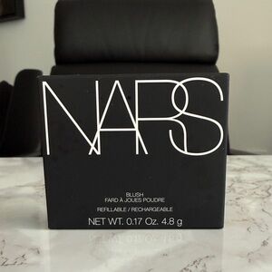 NARS Blush compact in AMOUR